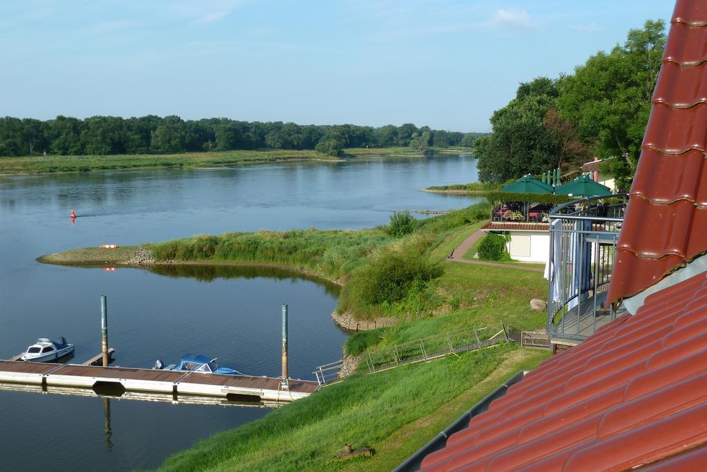 Hotel Elbterrassen Zu Brambach Dessau-Rosslau Exteriér fotografie