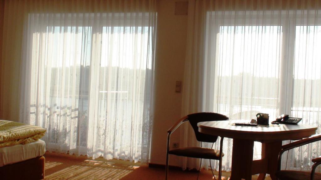 Hotel Elbterrassen Zu Brambach Dessau-Rosslau Exteriér fotografie
