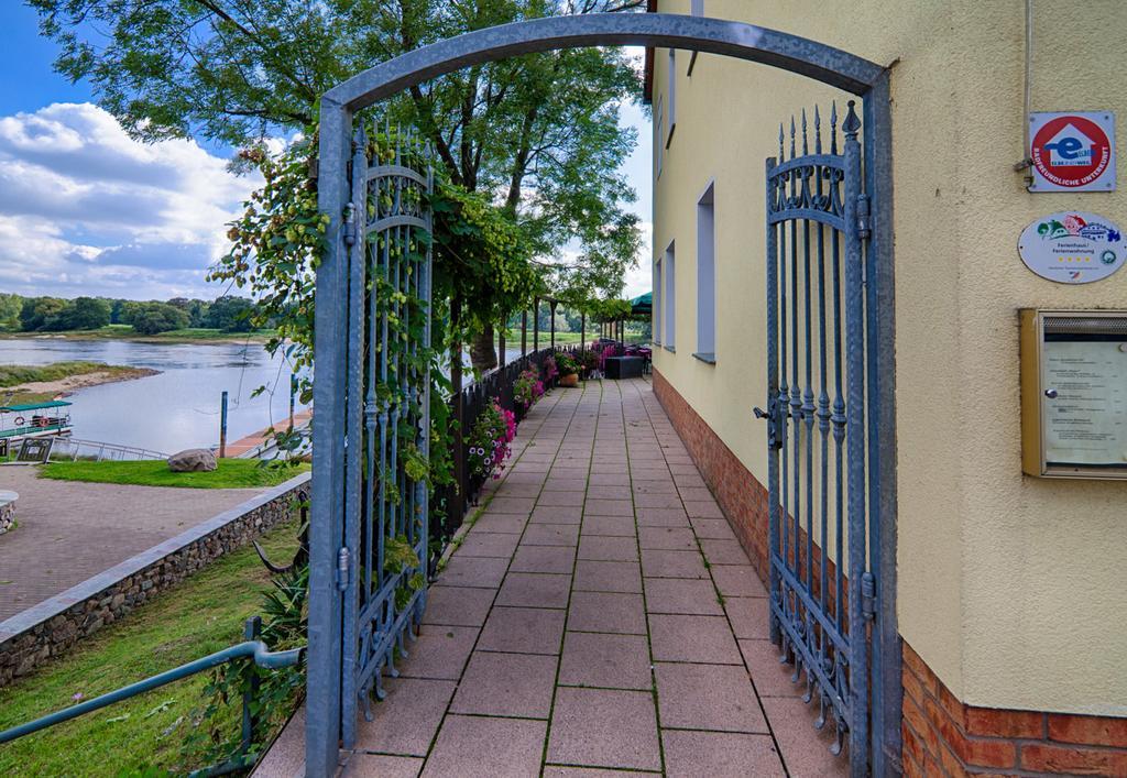 Hotel Elbterrassen Zu Brambach Dessau-Rosslau Exteriér fotografie